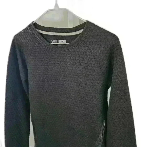 5.11 Tactical Black Sweatshirt with Unique Zipper Detail - Picture 5 of 5